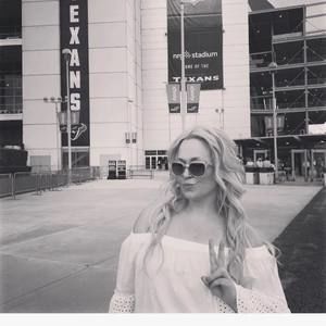 Meet your Posher, Jenny